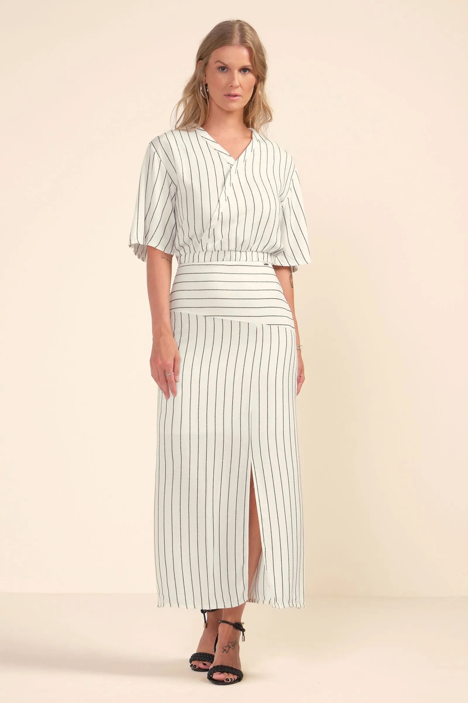 BLUSA FEM MC ELAST COS LIST C BRILHO OFF WHITE