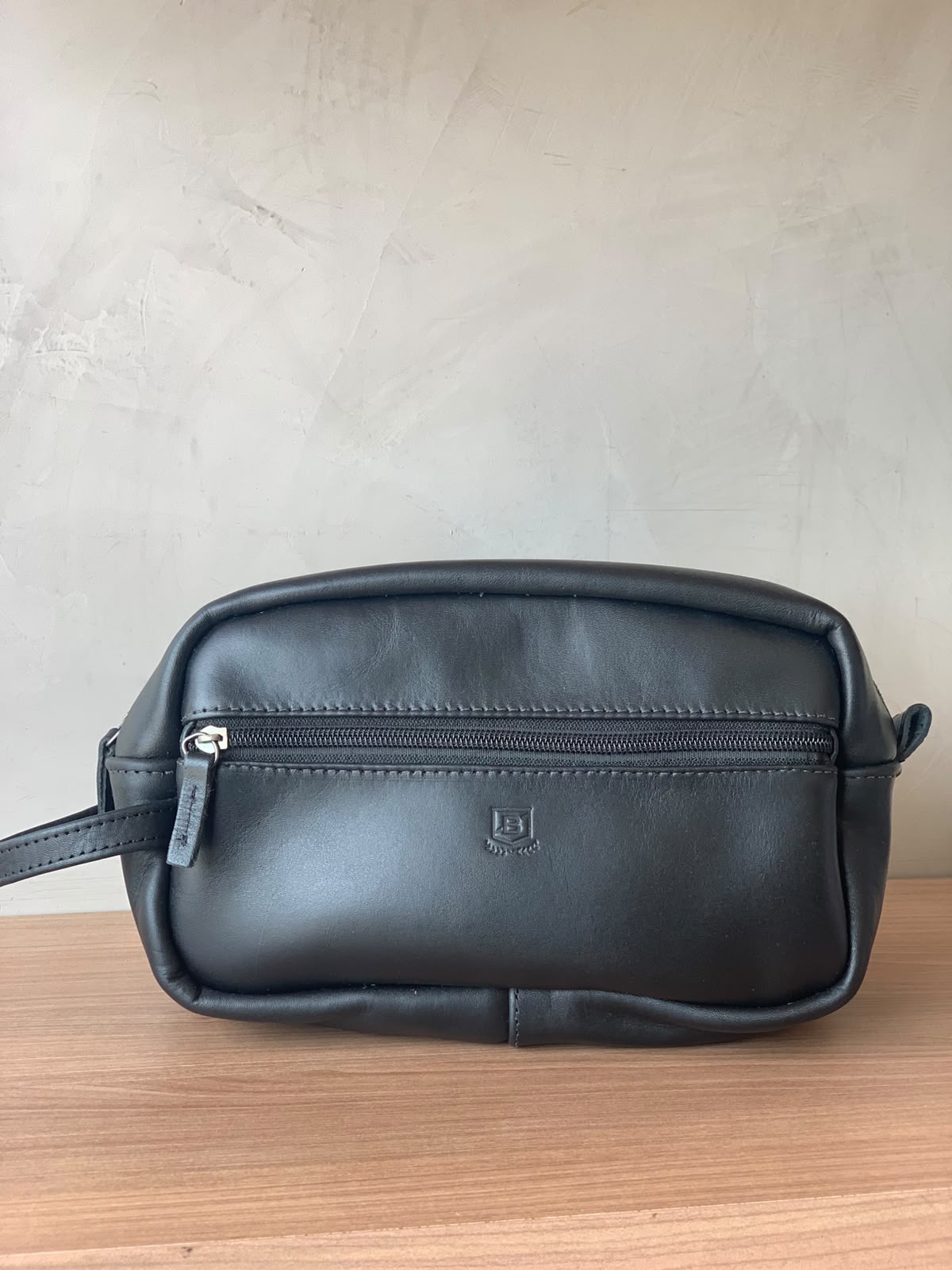 NECESSAIRE COURO BRENDON PRETO