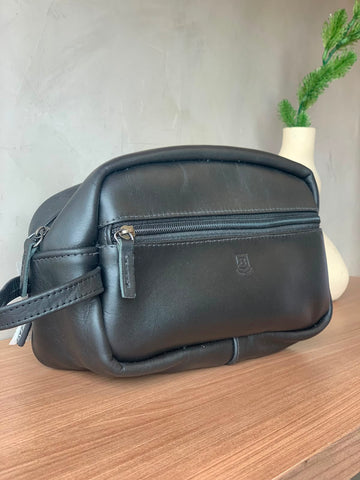 NECESSAIRE COURO BRENDON PRETO