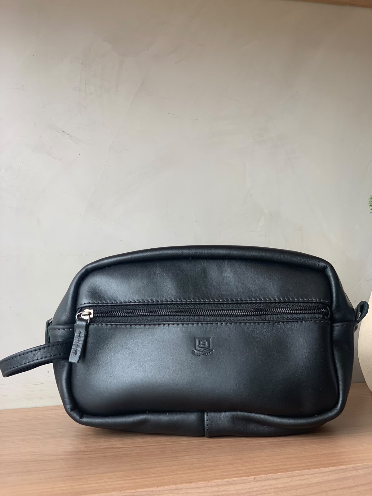 NECESSAIRE COURO BRENDON PRETO