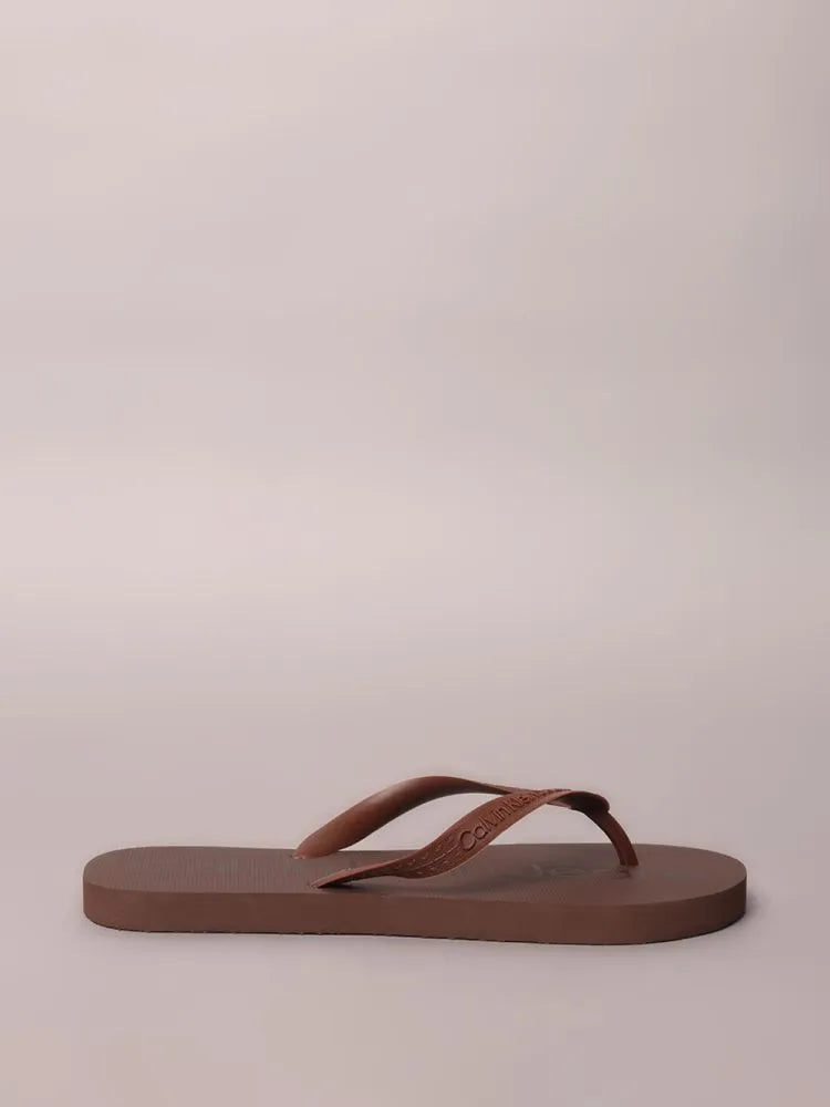 CHINELO CKJ MAS BASIC MARROM