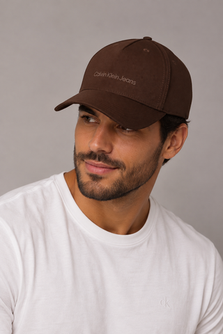 BONE CKJ 5 GOMOS CALVIN KLEIN JEANS MARROM