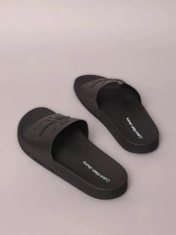 CHINELO CKJ MAS SLIDE PRETO