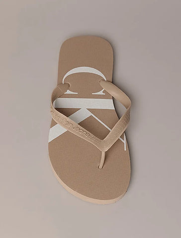 CHINELO MAS CKJ LOGO CORRIDO CK CAQUI CLARO