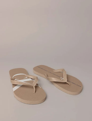 CHINELO MAS CKJ LOGO CORRIDO CK CAQUI CLARO