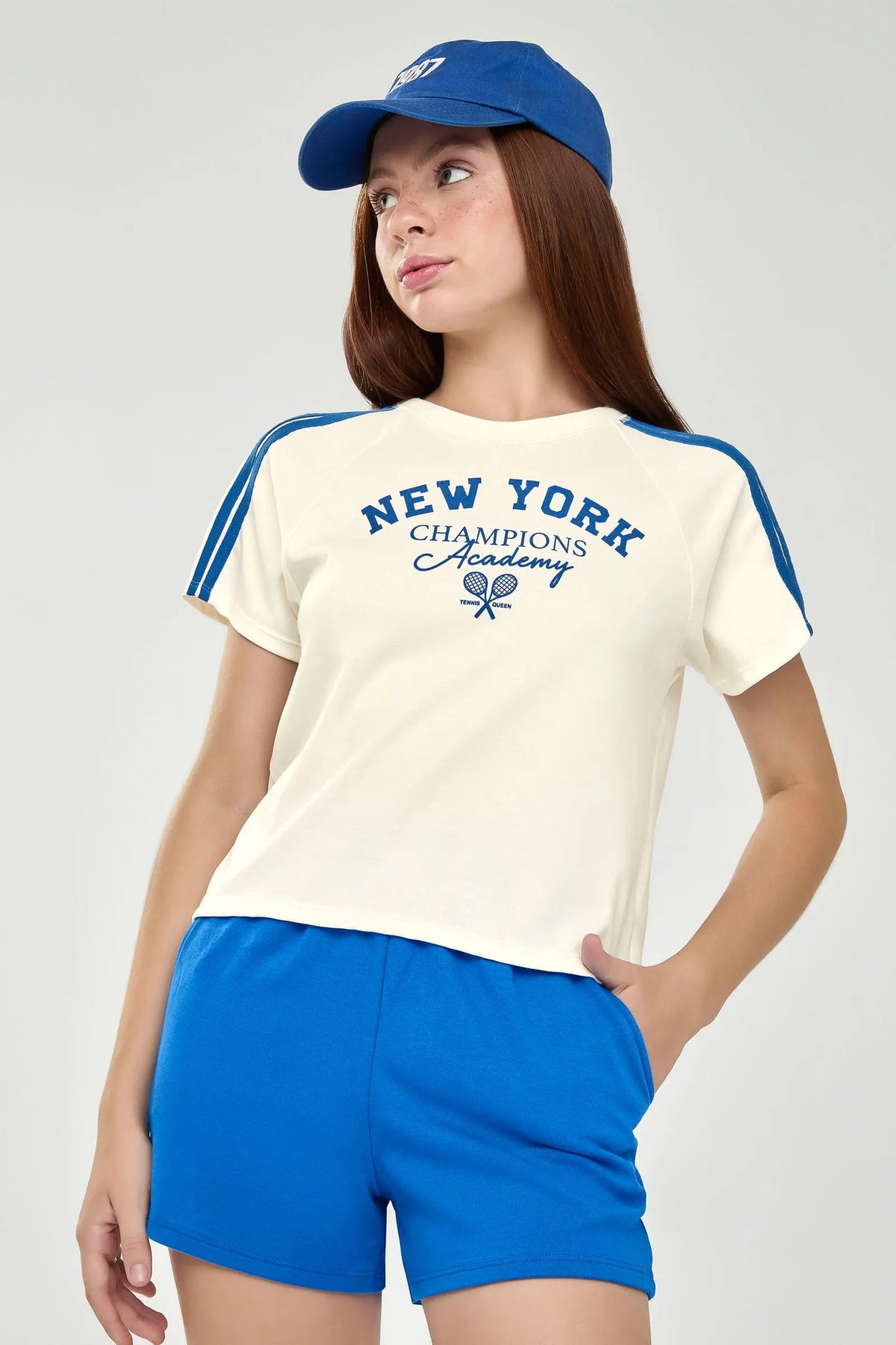 CONJ FEM JUV BL NEW YORK E SHORT MLT OFF WHITE/AZUL