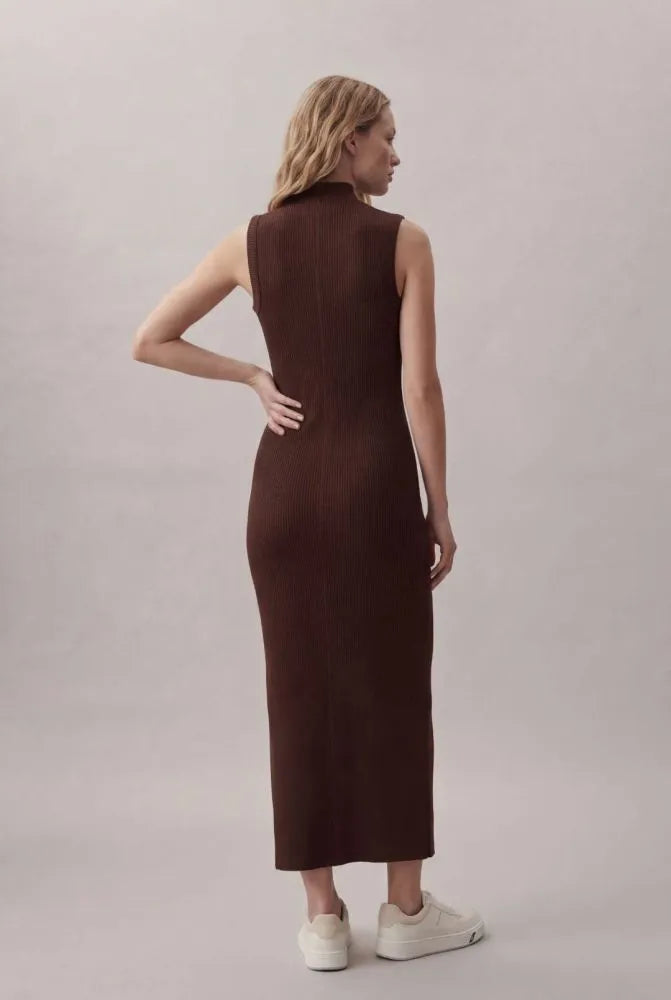 VESTIDO CKJ FEM SM GOLA ALTA MARROM