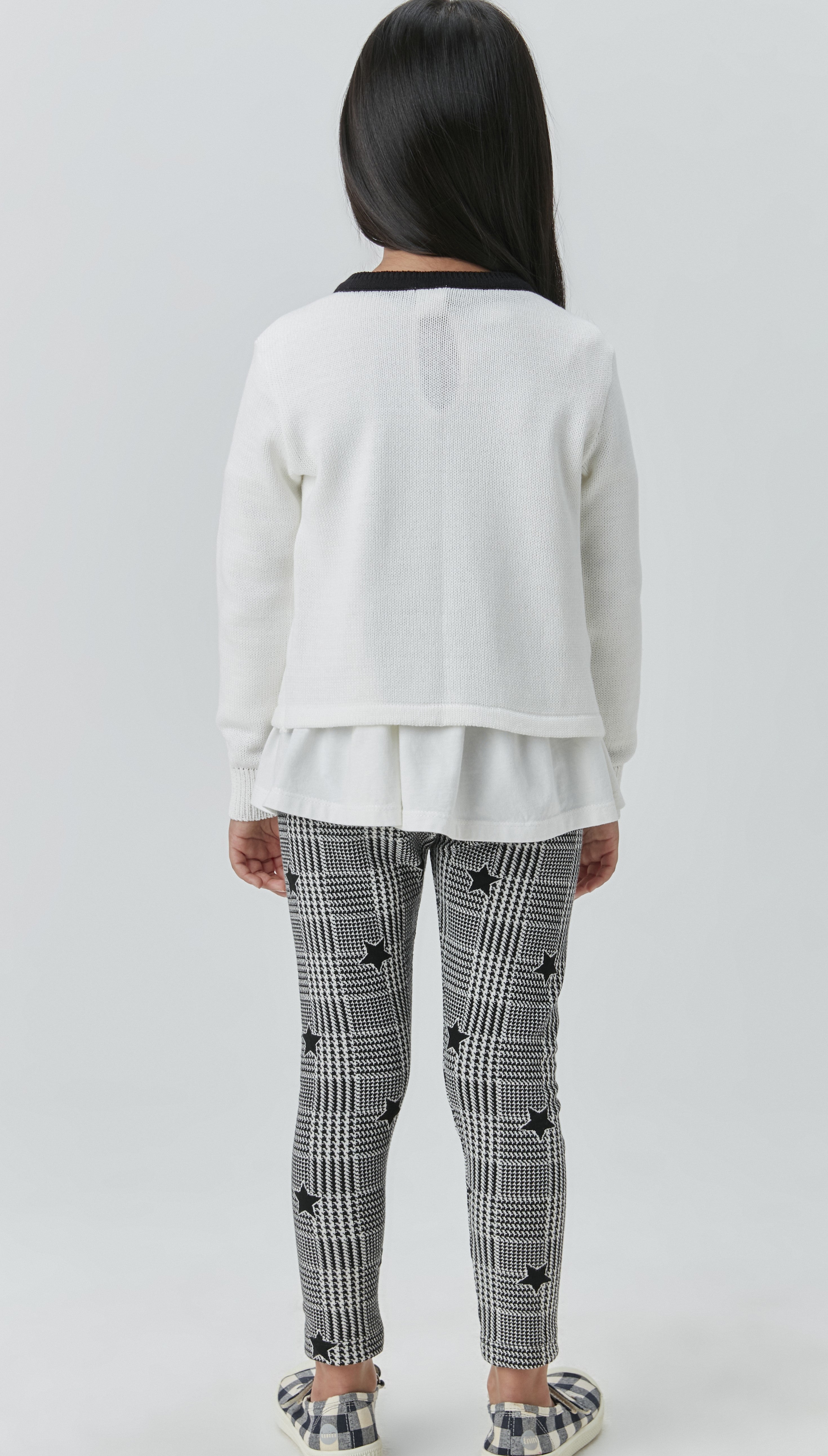 CASACO EM TRICO C FECHAMENTO LACO DECOTE OFF WHITE
