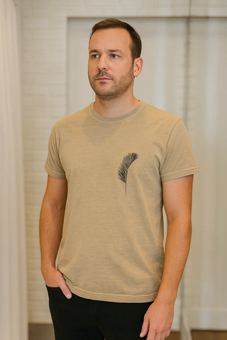 CAMISETA MC STONE FOLHA PALMEIRA OSKLEN CAQUI