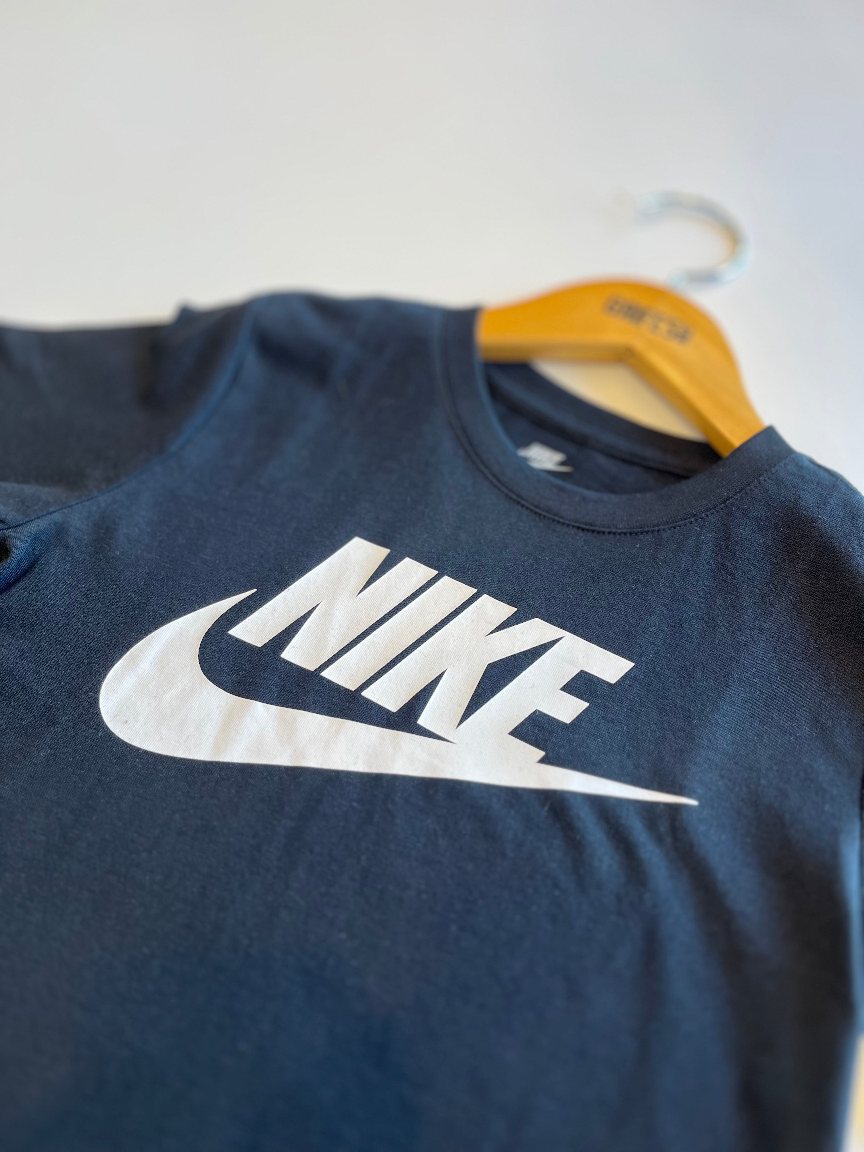 CAMISETA NIKE KIDS MAS FTR EVERGREEN PRETO K25