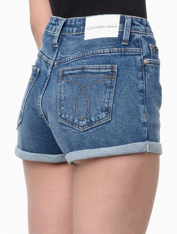 NOVO SHORTS JEANS CKJ FEM MOM 5 POCKETS AZUL MEDIO