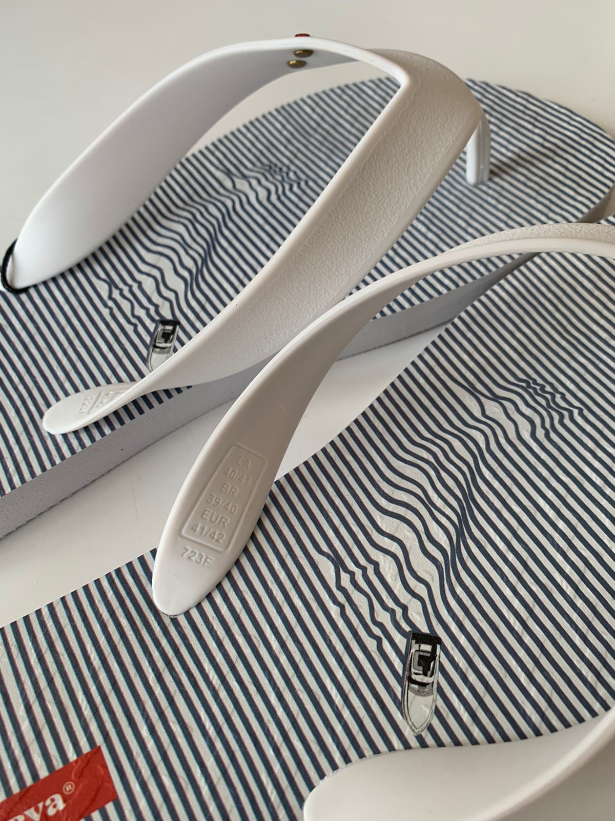 CHINELO RSV MAS NAVY STRIPES BRANCO