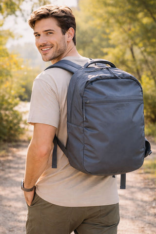 MOCHILA NYLON SUPER LIGHT OSKLEN PRETO